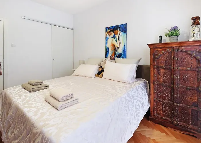 Paradise Exotic Star * بلغراد